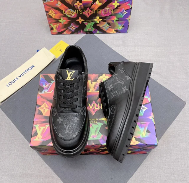 Louis Vuitton Sneakers Low-Top Monogram Lug-Sole product detail image 7