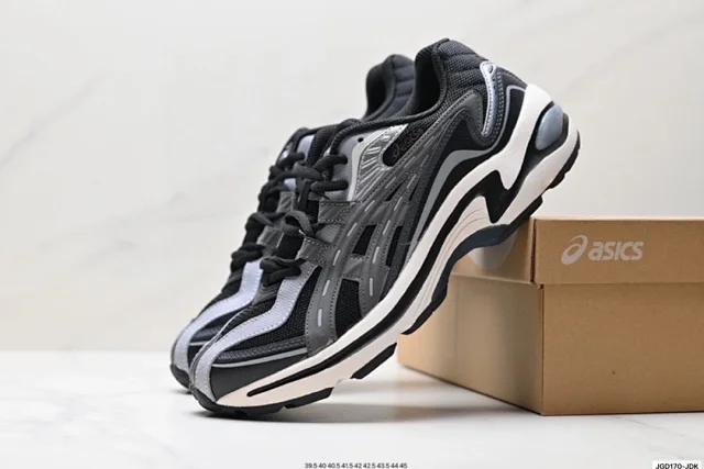 ASICS Sneakers Retro mesh with layered synthetic overlays product detail image 8
