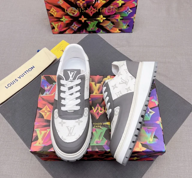 Louis Vuitton Sneakers Low-Top Monogram Lug-Sole product detail image 8