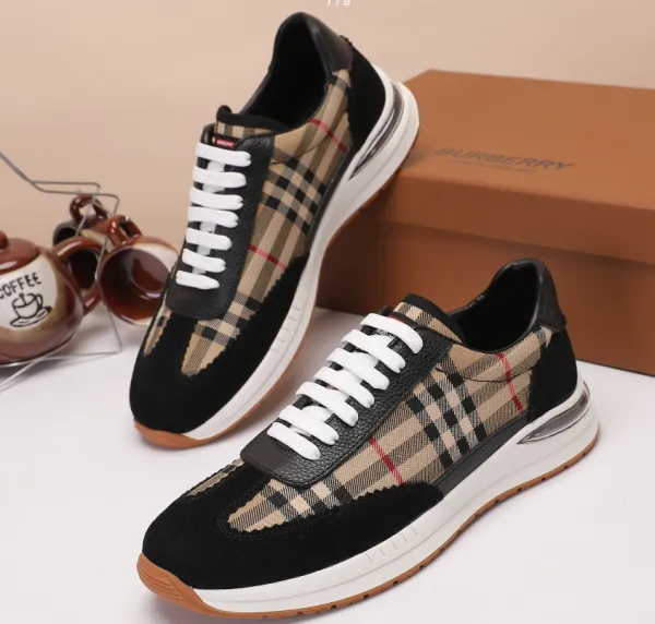 Burberry Check Print Low-Top Sneakers Black White Gray Red - 10