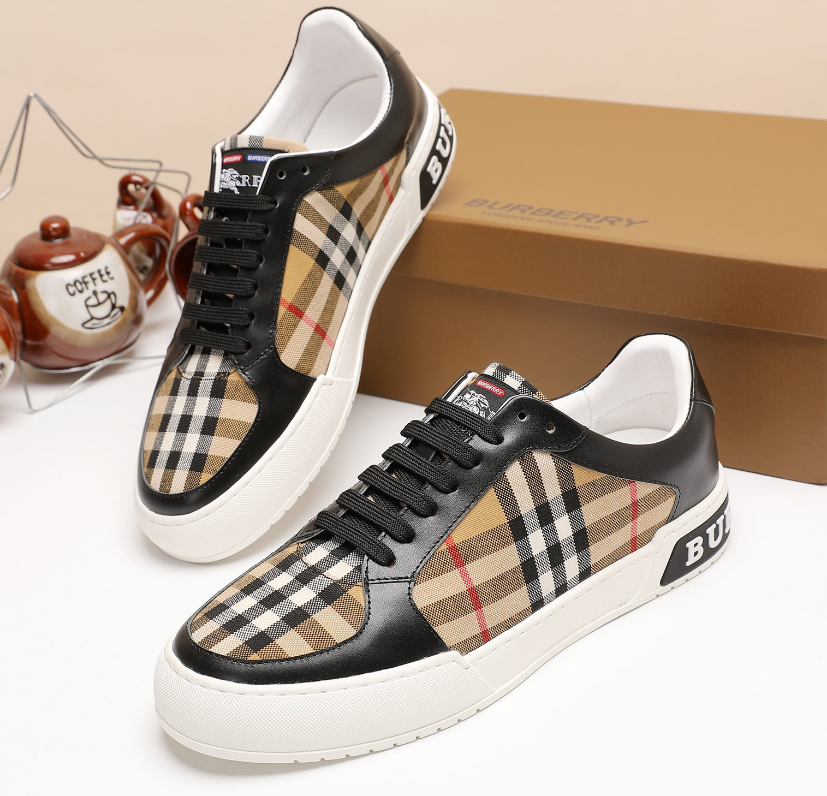 Burberry Sneakers Black Beige