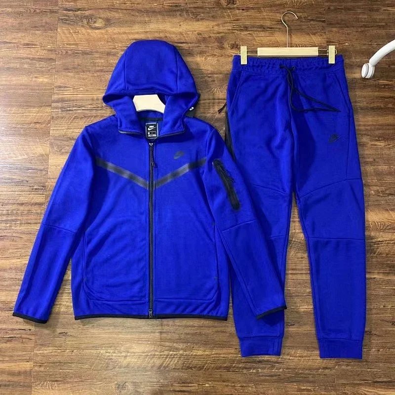 Stitching blue suit