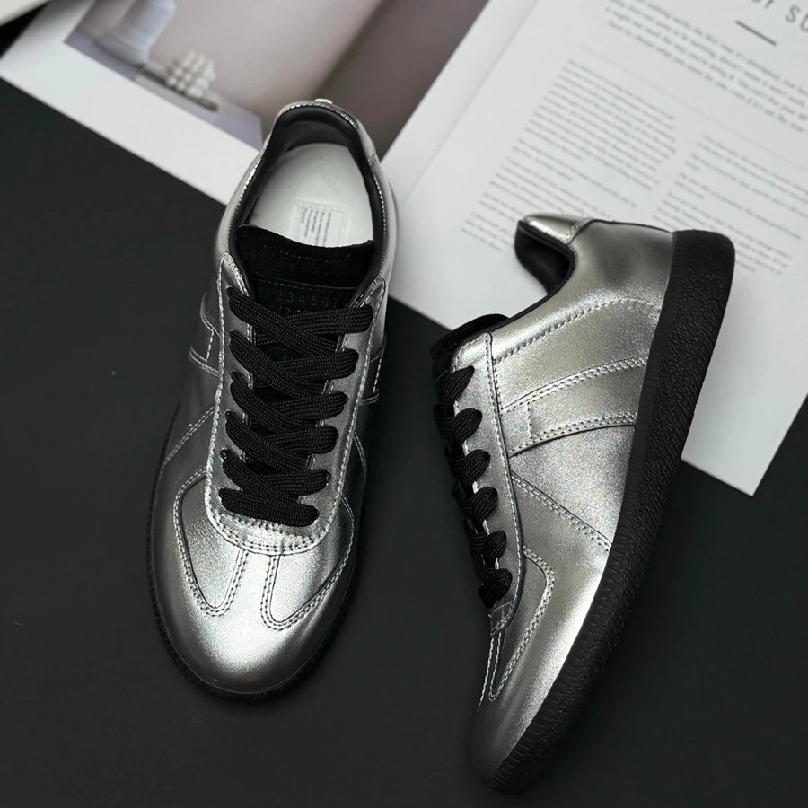 silver-black