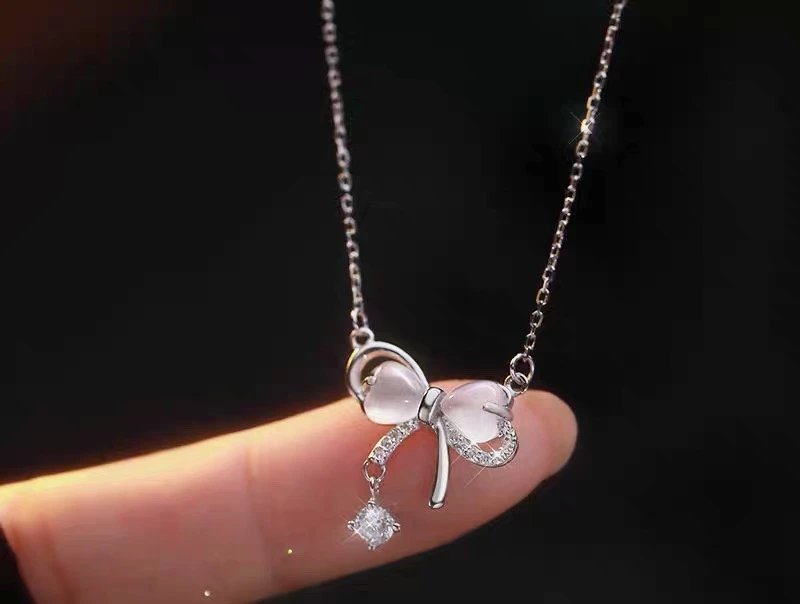 Bow Knot Pendant Necklace [2 s