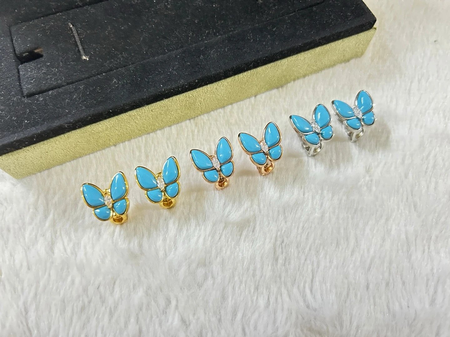 Butterfly Enamel Earrings [3 s