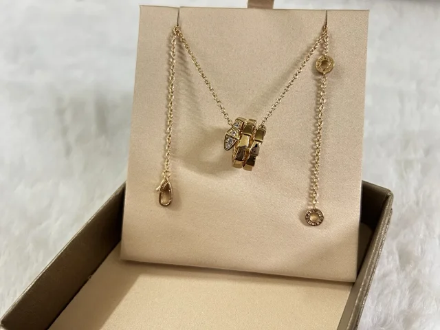 Bulgari Jewelry crystal snake pendant necklace product detail image 7