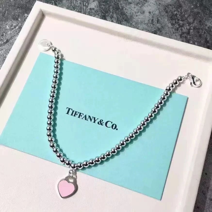 Tiffany & Co. Return to Tiffan