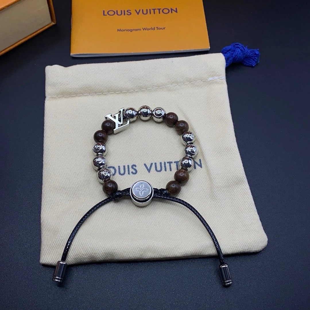 Louis Vuitton Monogram World T