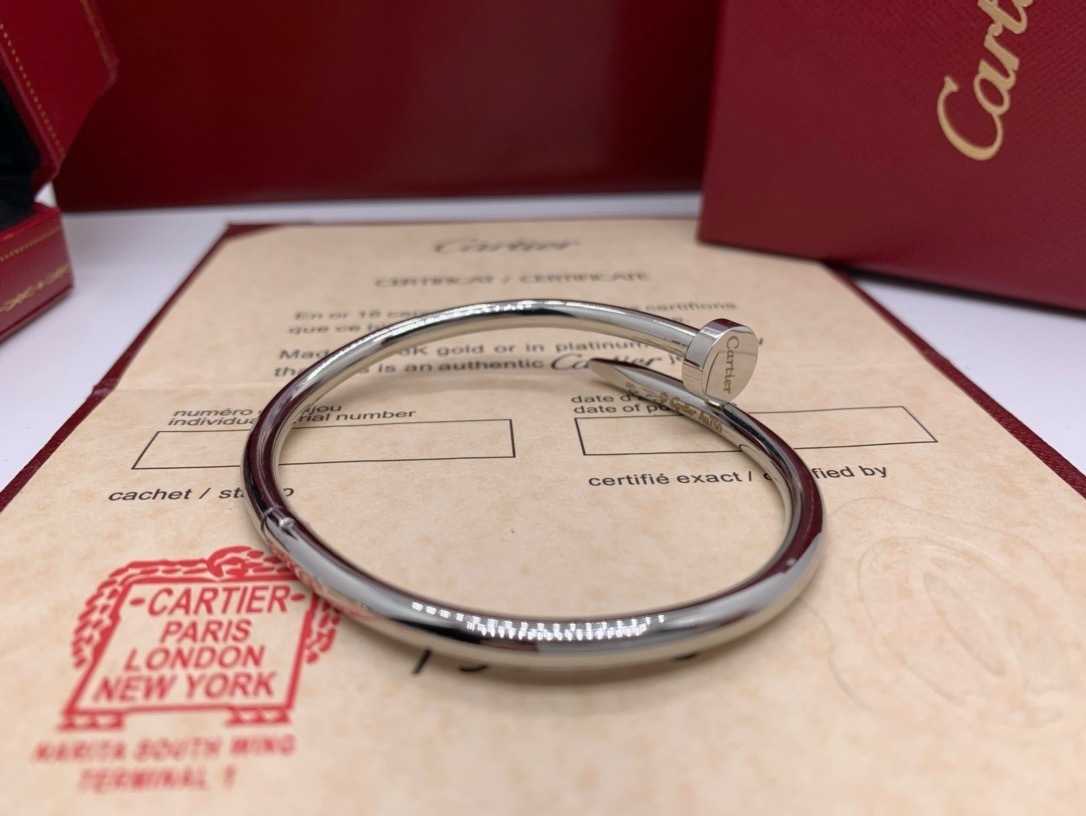 Cartier Juste un Clou Bangle B