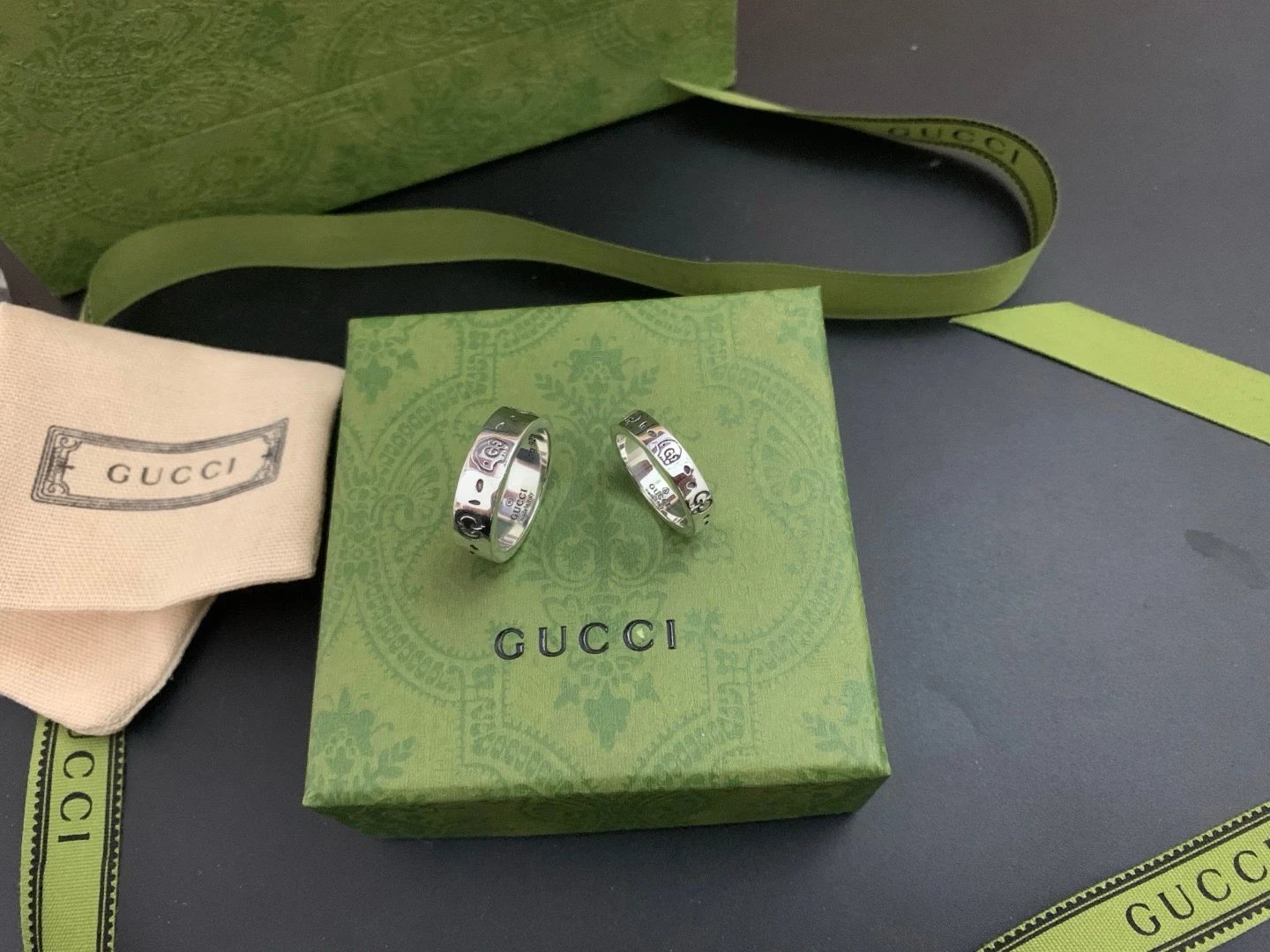 Gucci Interlocking G Rings [2 