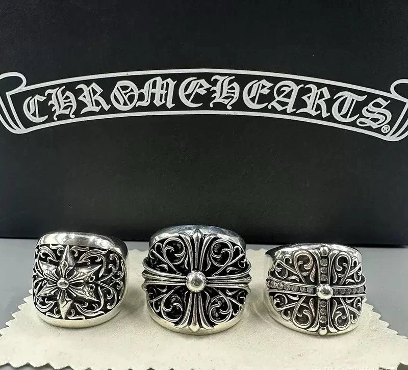Chrome Hearts Cross Ring [3 st