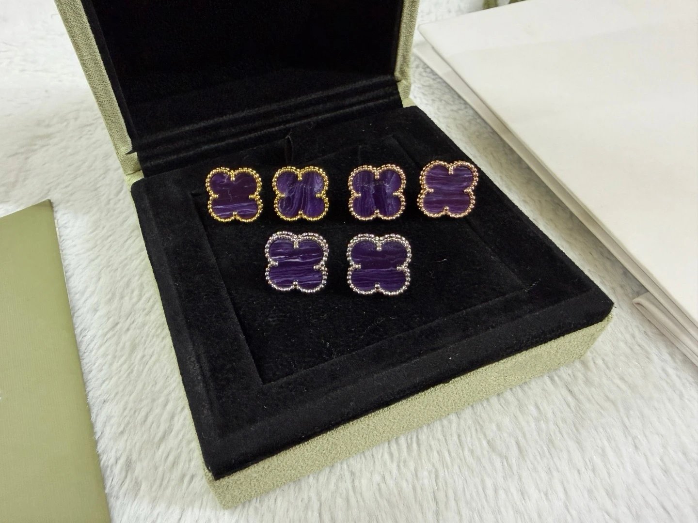 Van Cleef & Arpels Alhambra Ea