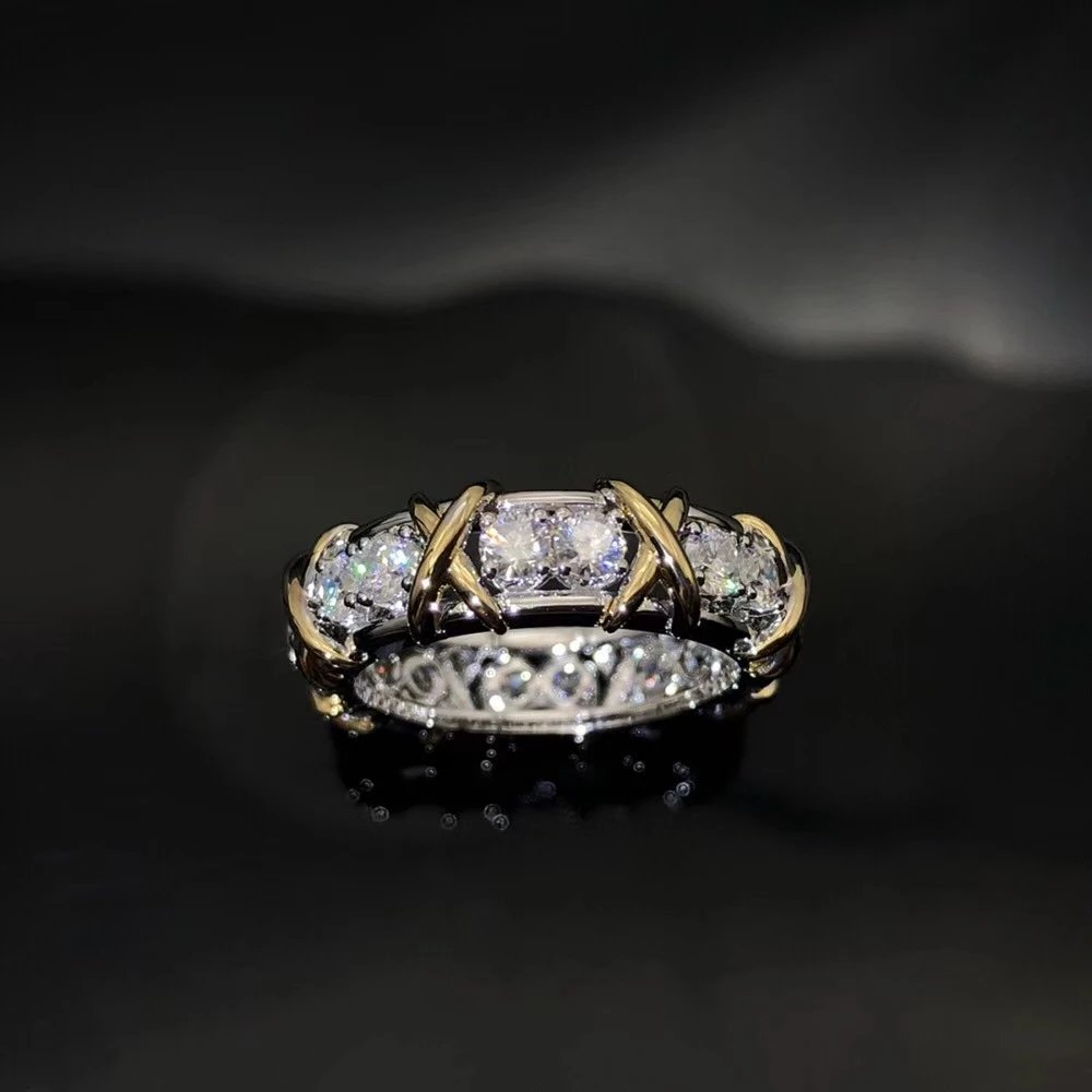 Elegant Diamond Cluster Ring [