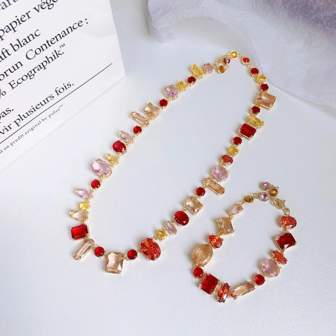 Gemstone Statement Necklace Se