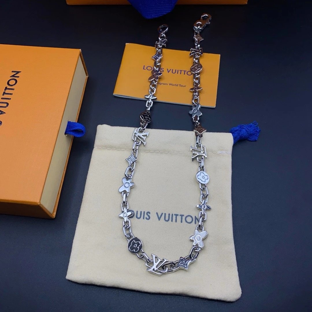 Louis Vuitton LV Chain Necklac