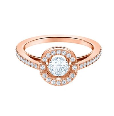 Elegant Halo Diamond Engagemen