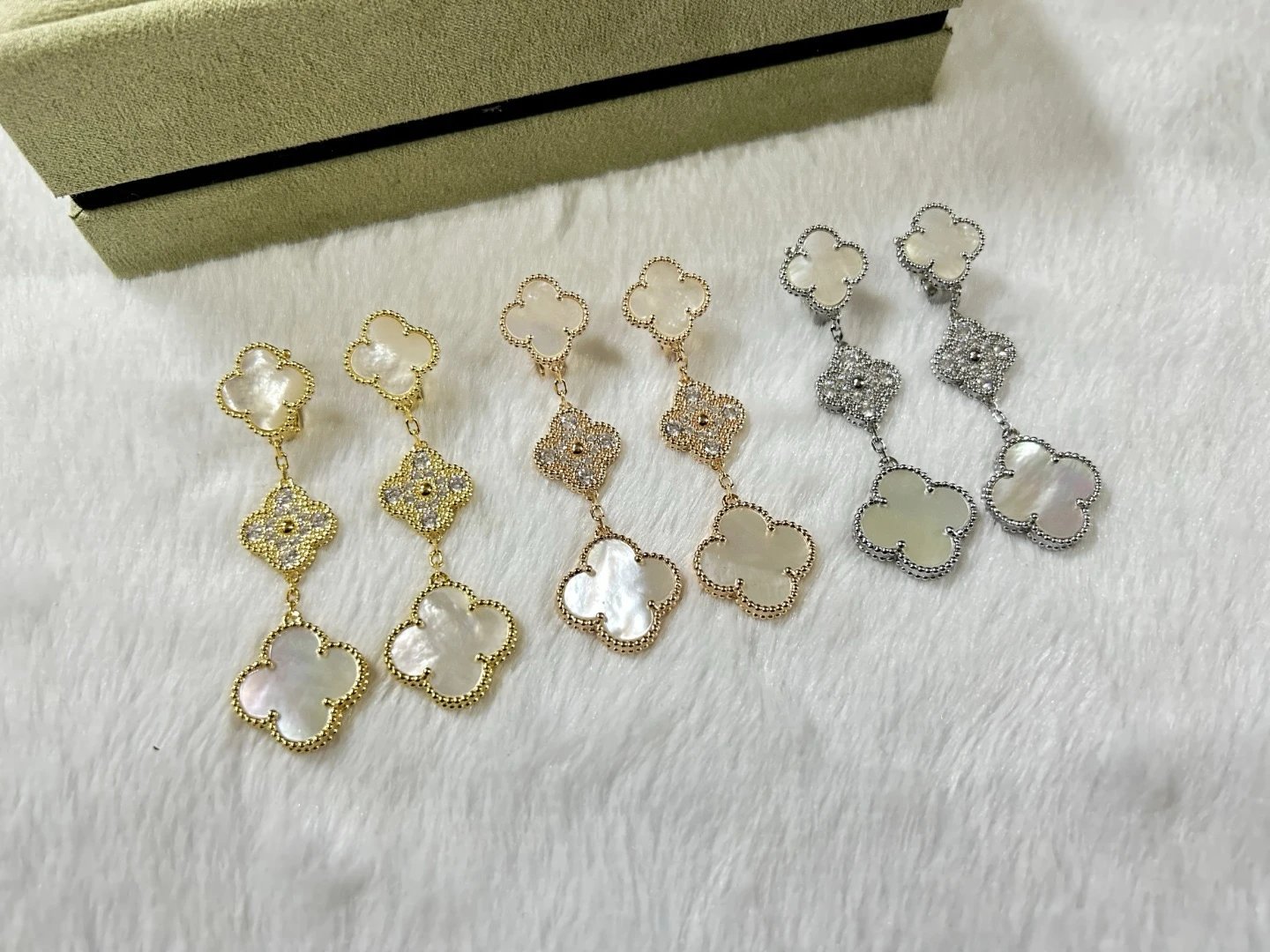 Van Cleef & Arpels Alhambra Ea