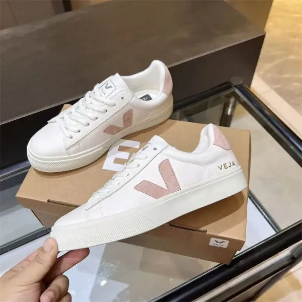 Veja Campo Leather Black and White Sneakers - 3