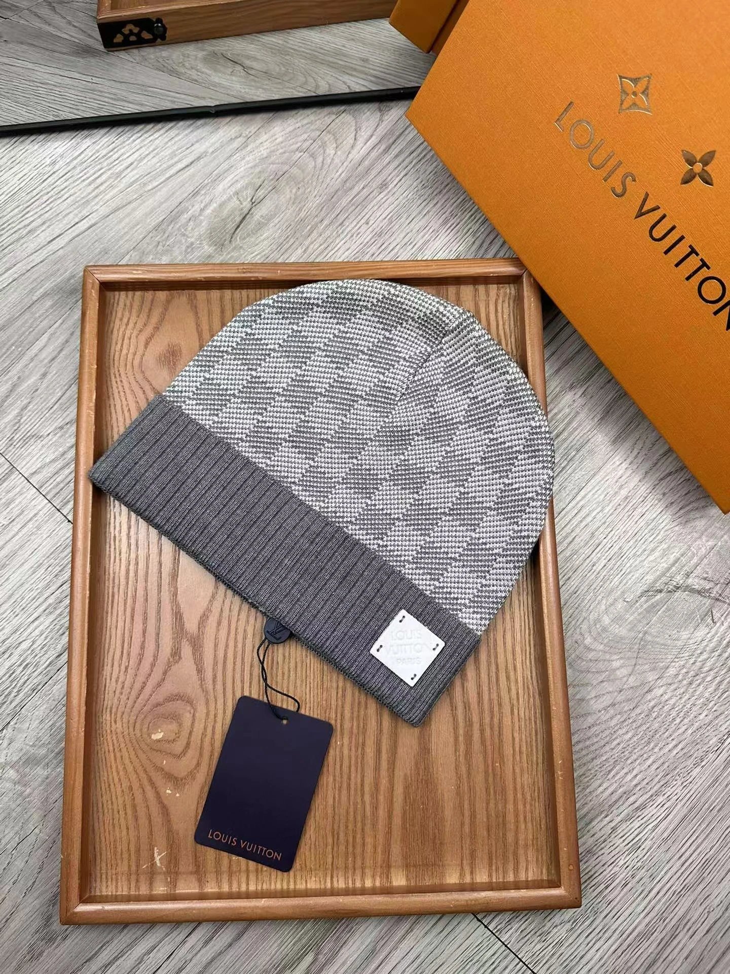 LV Beanie/Scarf Set（21+ Styles）