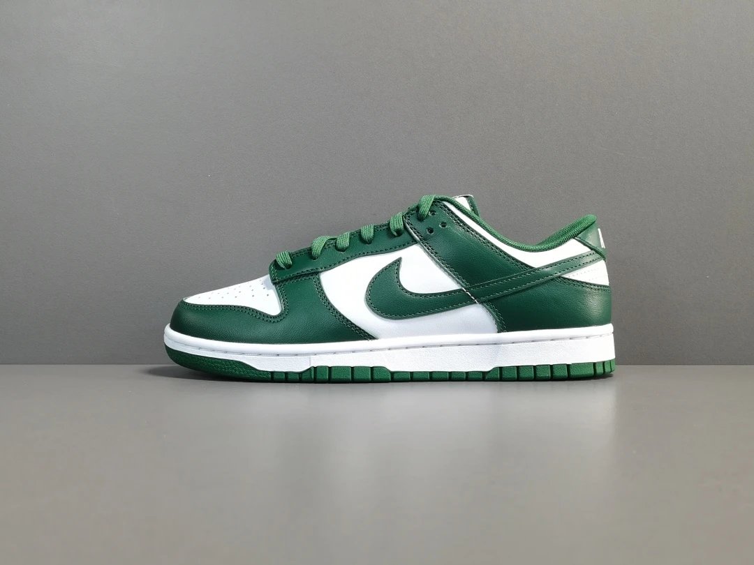Nike Dunk Low Green White Sneakers - 136825