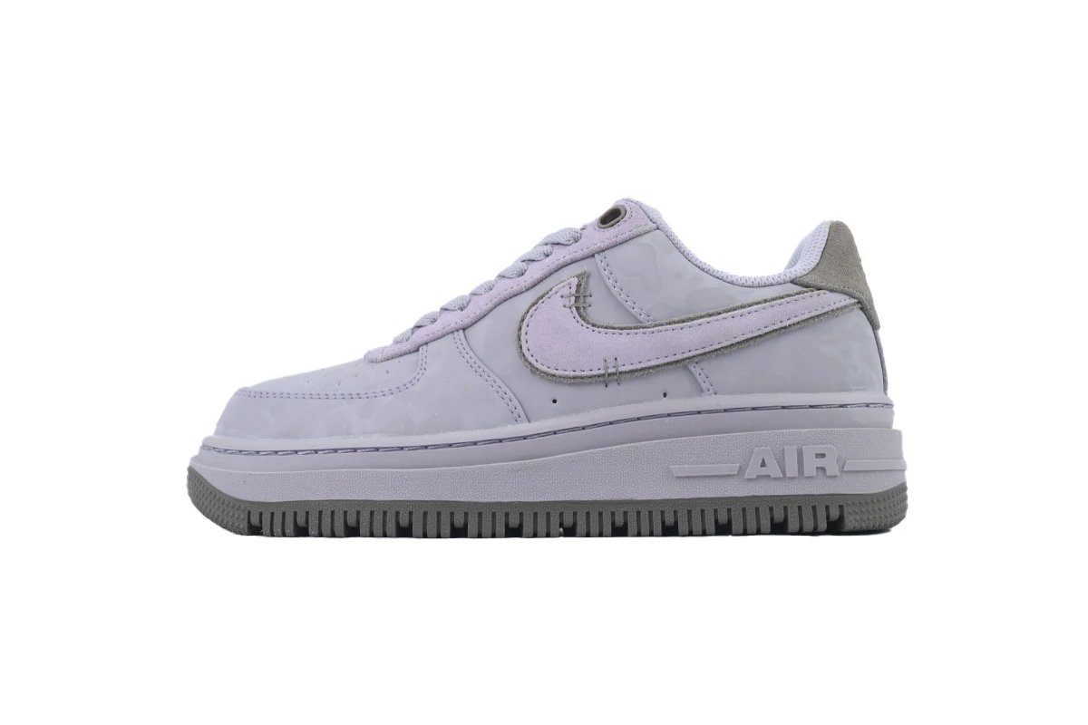 pale lilac gray