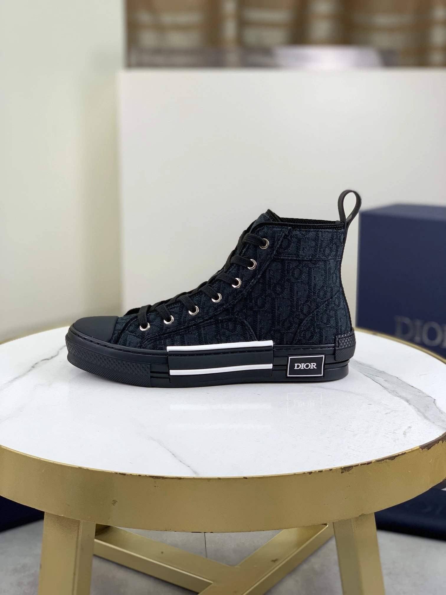 B --23 High Series Collection
