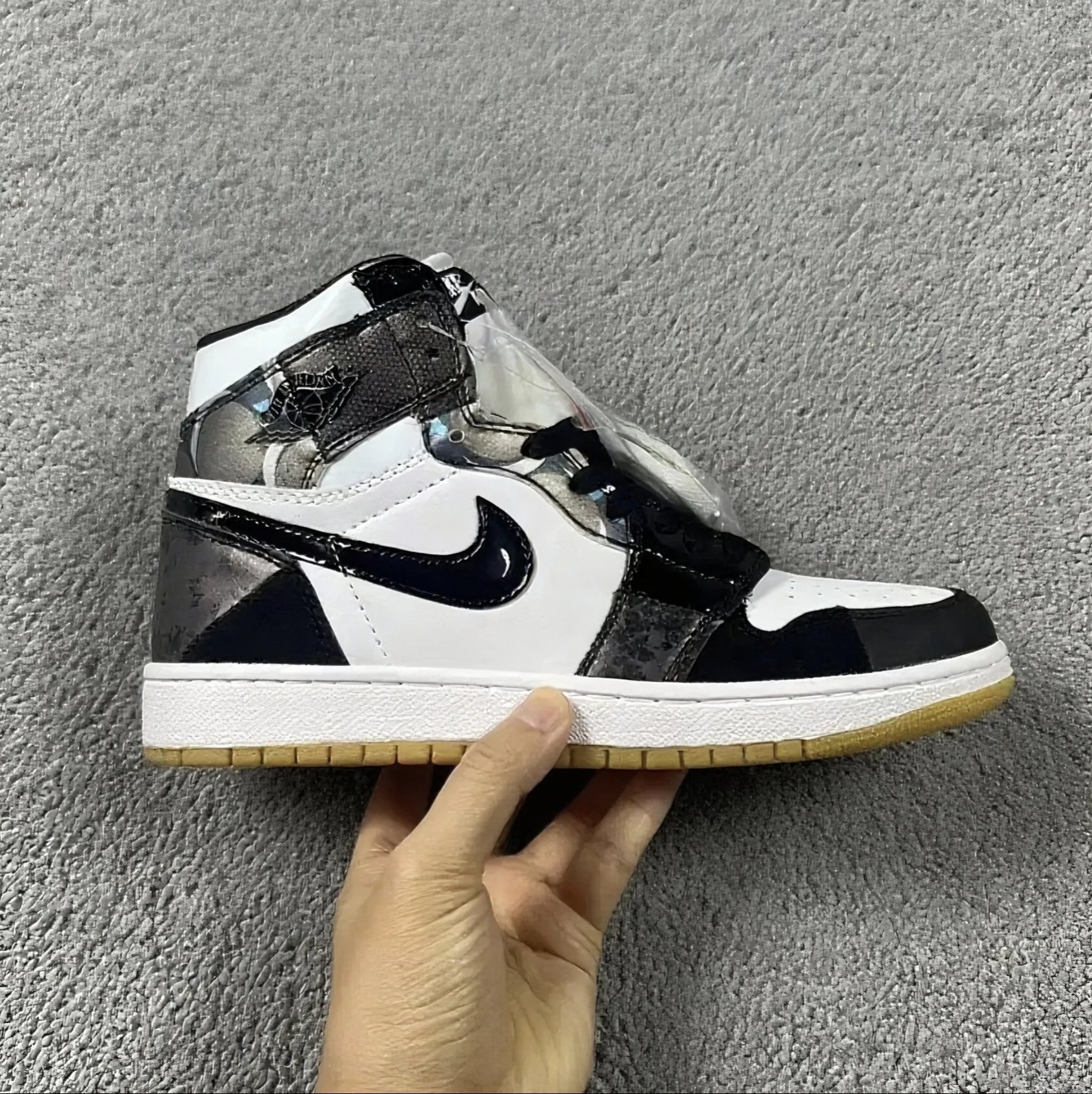 现货【工厂福利/纯原/原盒/头层皮/现货/aj1蜘蛛侠】Jordan Air Jordan 1 High OG 防滑耐磨 aj1高帮黑蜘蛛 男女款复古篮球鞋 乔一 aj1高帮 黑蜘蛛2.0