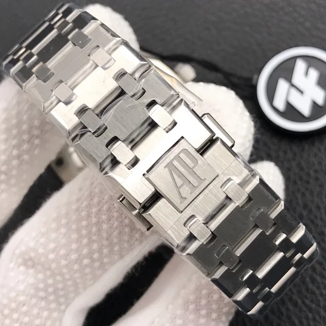 Audemars Piguet Watches Octagonal-bezel with textured dials product detail image 6