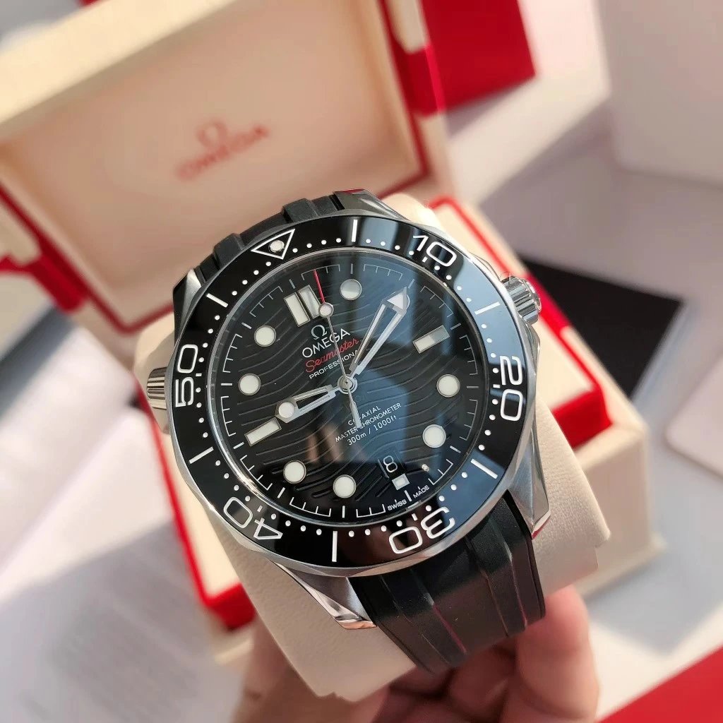 Omega Watches Seamaster Diver 300M — 06
