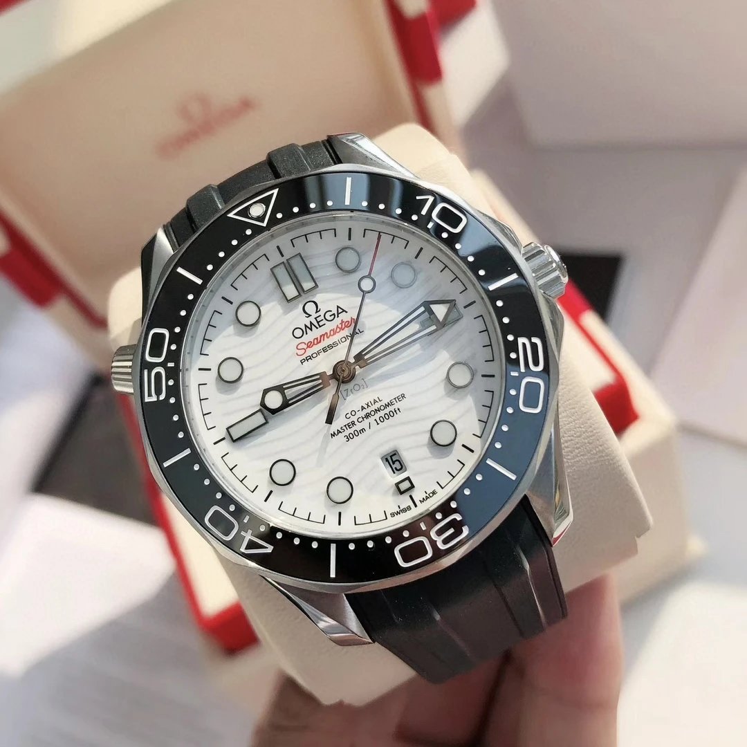 Omega Watches Seamaster Diver 300M — 10