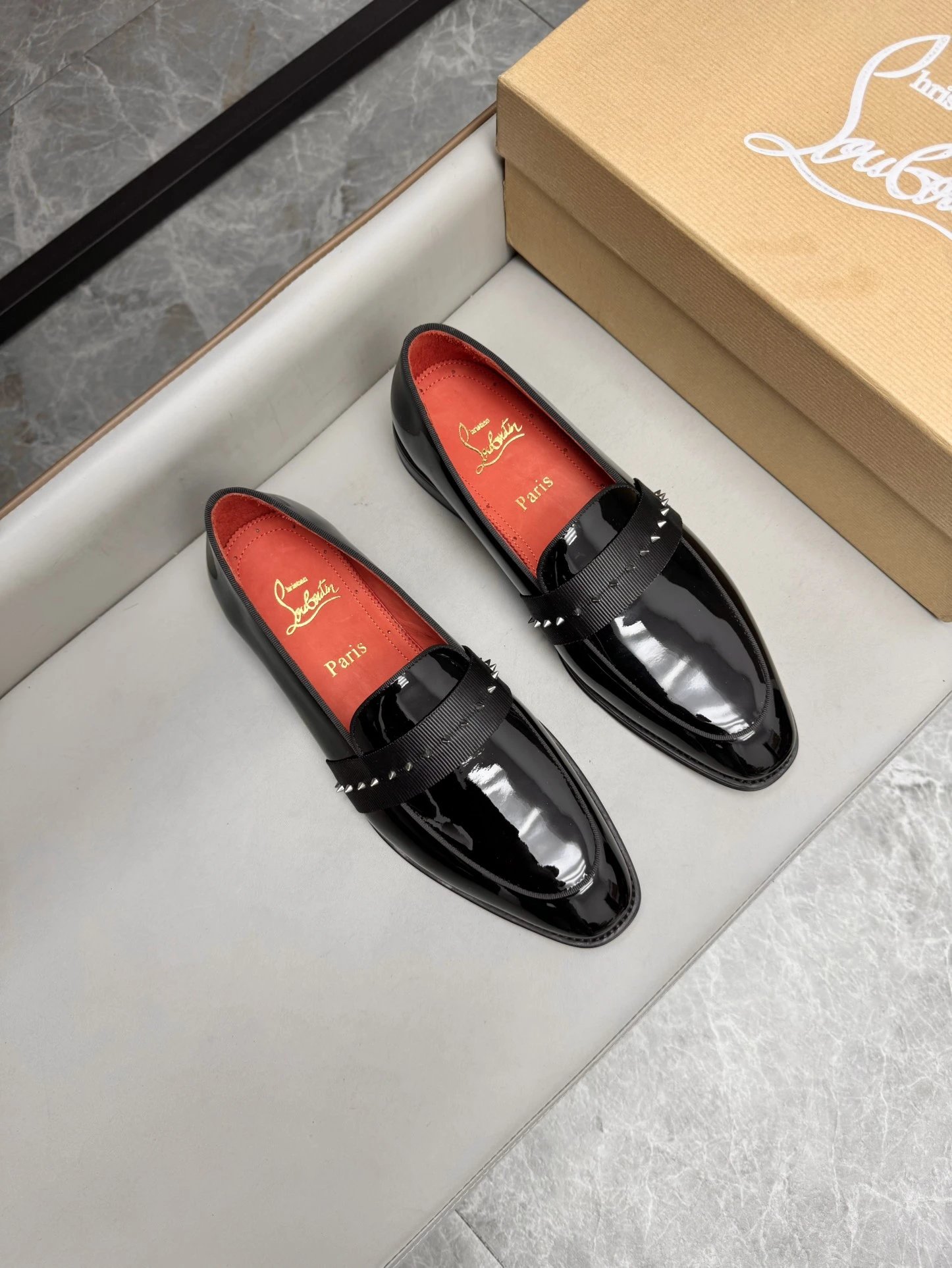 Christian Louboutin Leather Shoes C11 Square-Toe Dress — 30