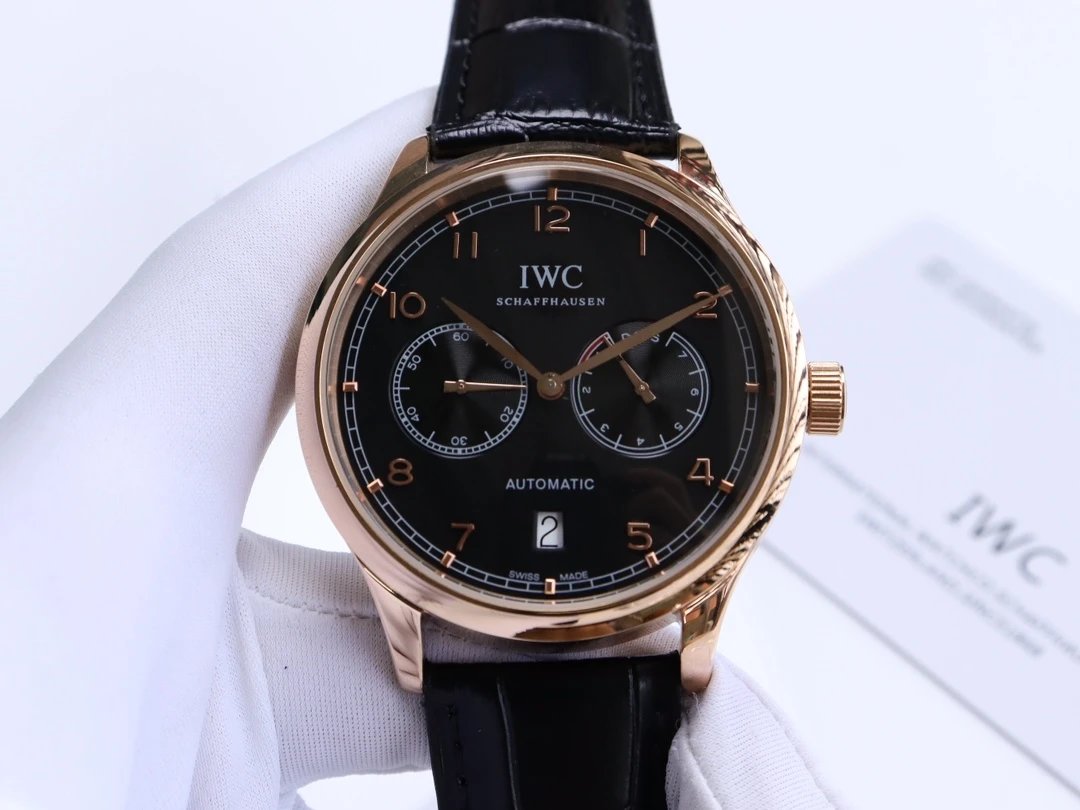 IWC Watches Leather-Strap Analog — 19