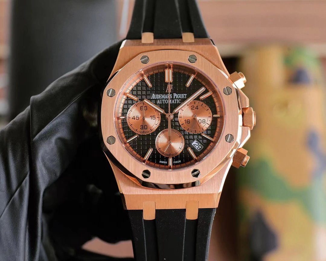 Audemars Piguet Watches Octagonal-bezel with textured dials — 01