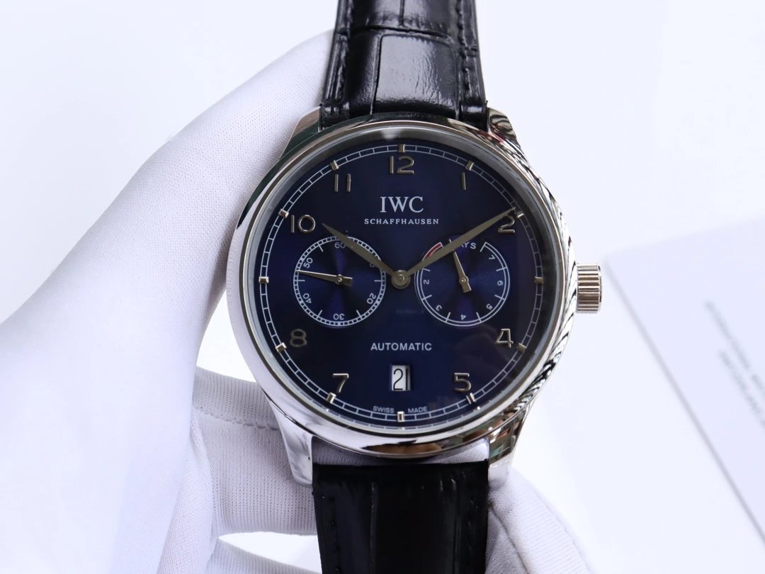 IWC Watches Leather-Strap Analog — 22