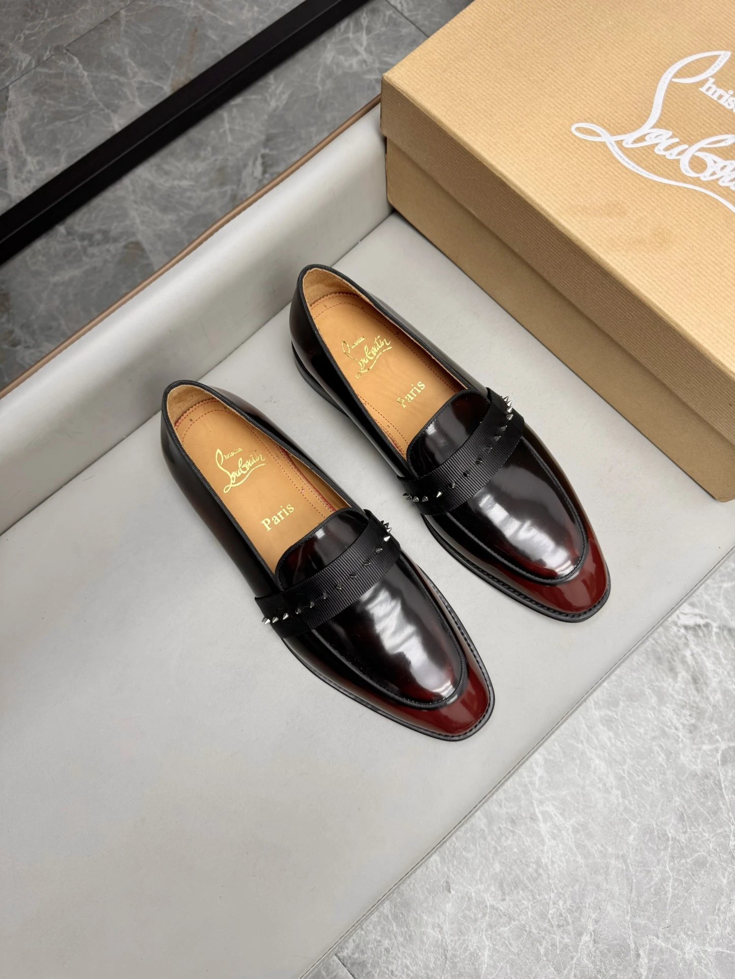 Christian Louboutin Leather Shoes C11 Square-Toe Dress — 29