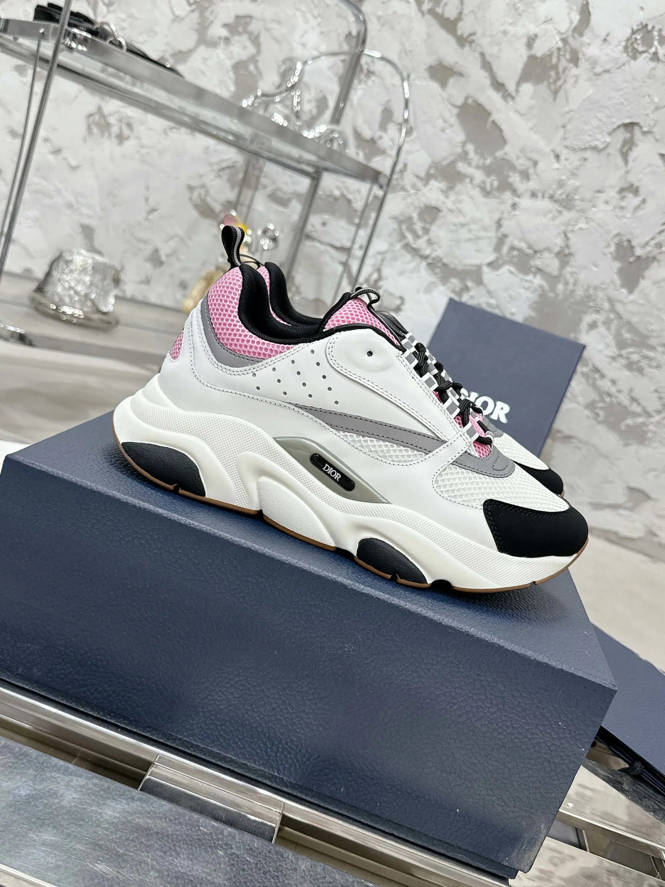 Product view 16