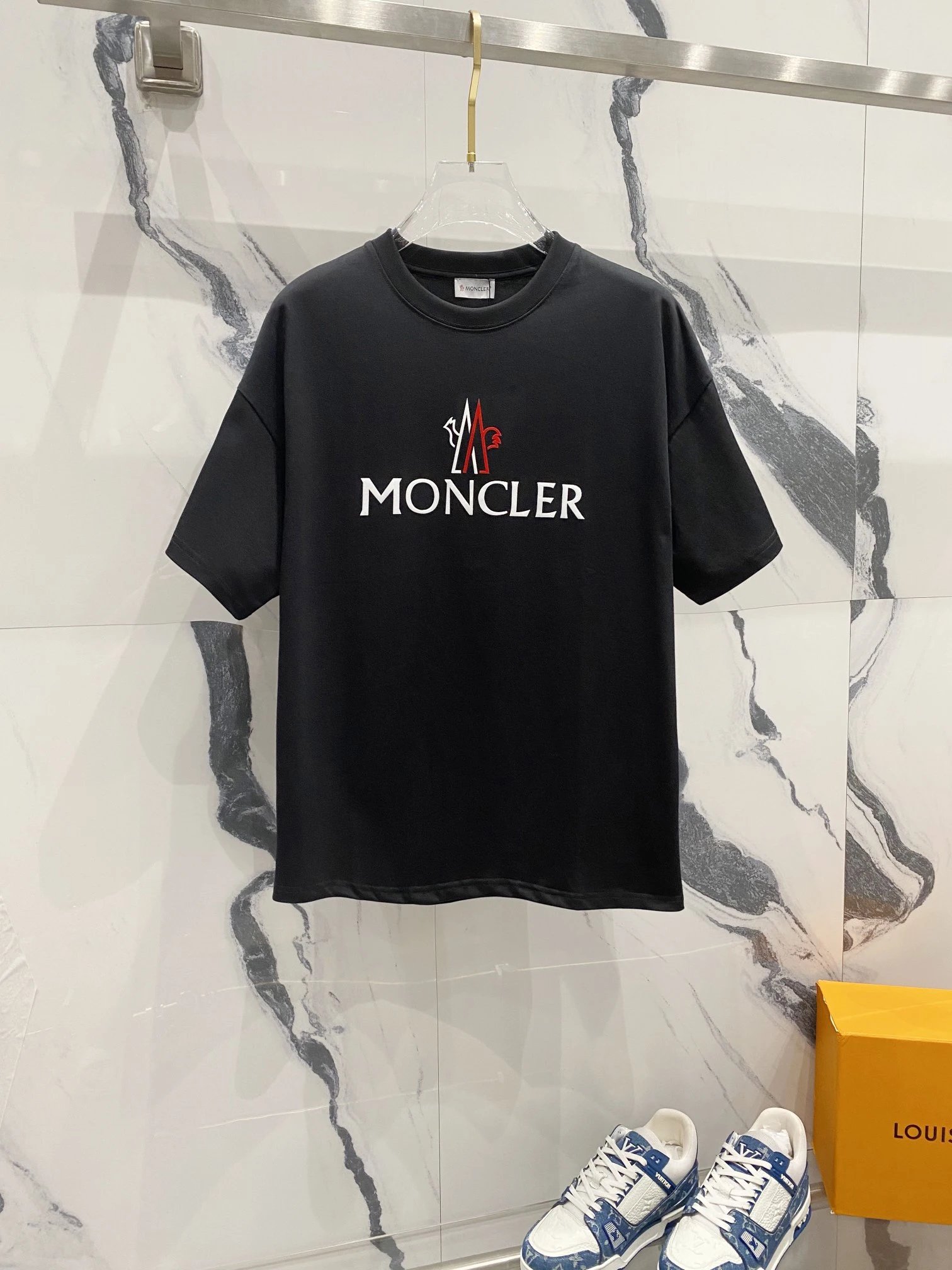 Moncler T-Shirts Logo Graphic — 08