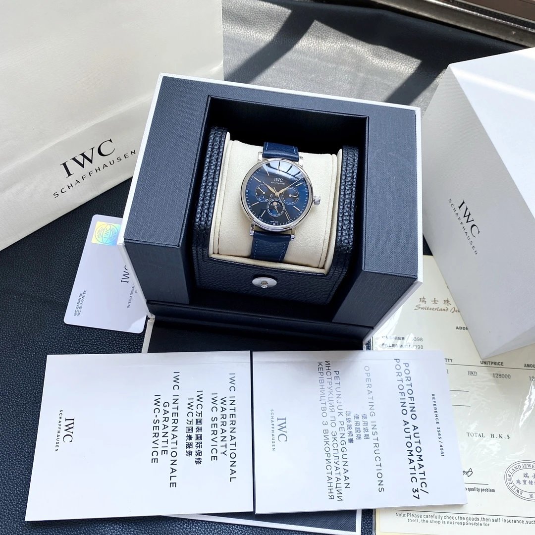 IWC Watches Leather-Strap Analog image 2