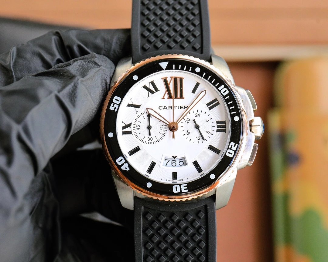 Cartier Watches Roman numeral dial wristwatch — 32
