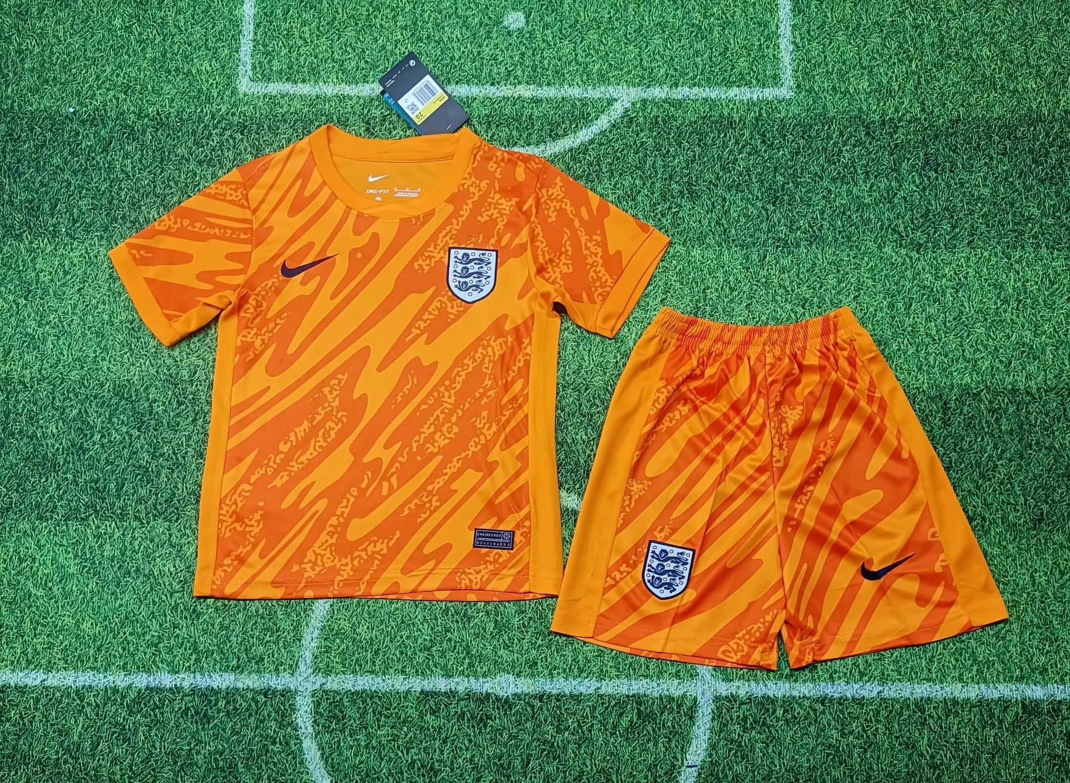 Nike Football Jerseys National Team Jersey and Shorts Set — 09