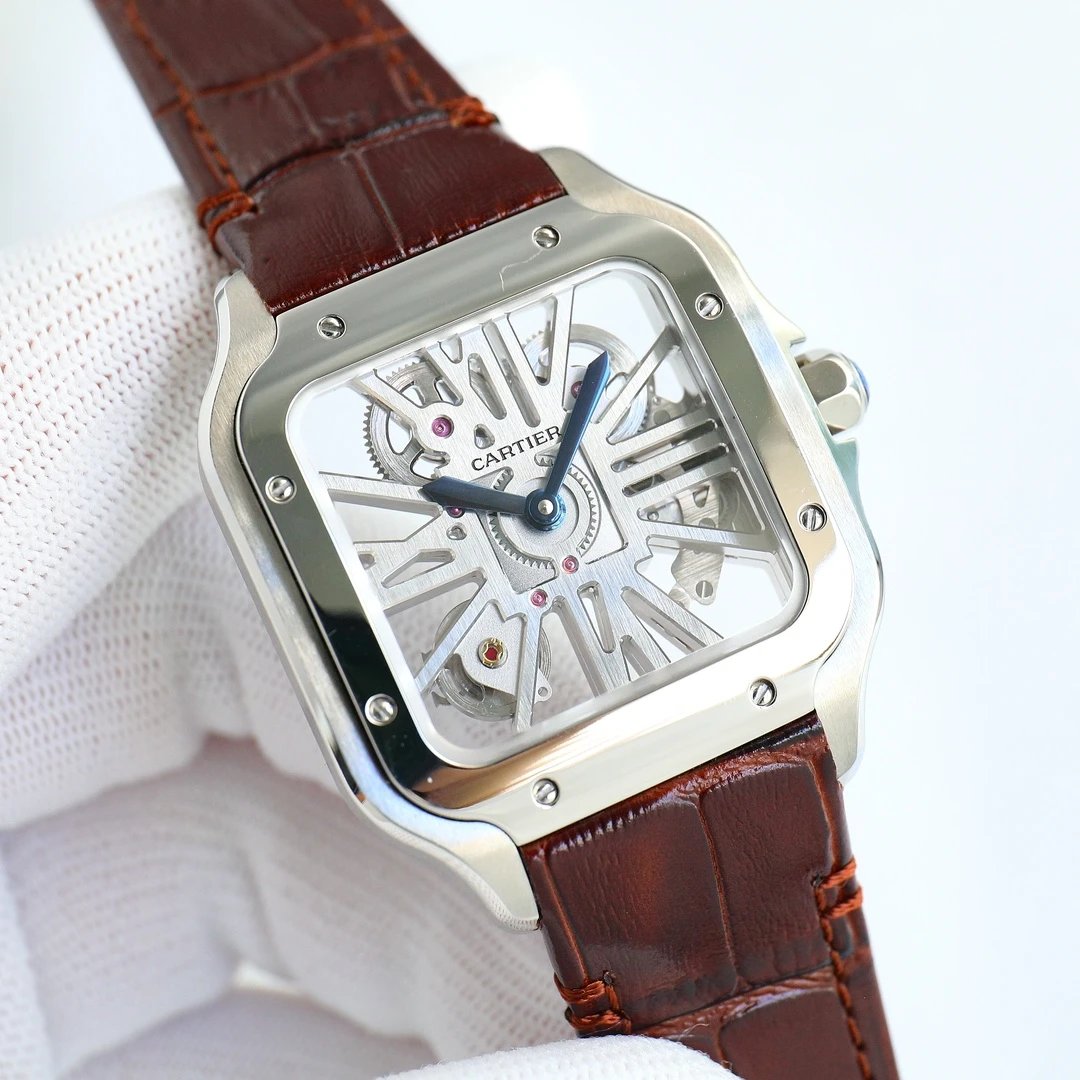 Cartier Watches Roman numeral dial wristwatch — 26