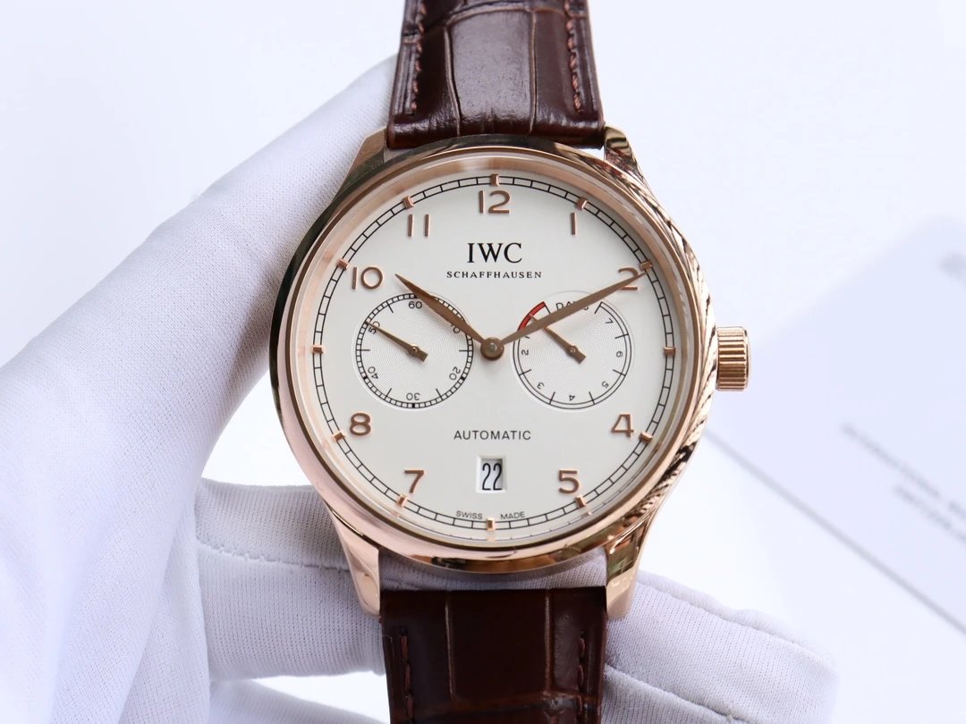 IWC Watches Leather-Strap Analog — 21
