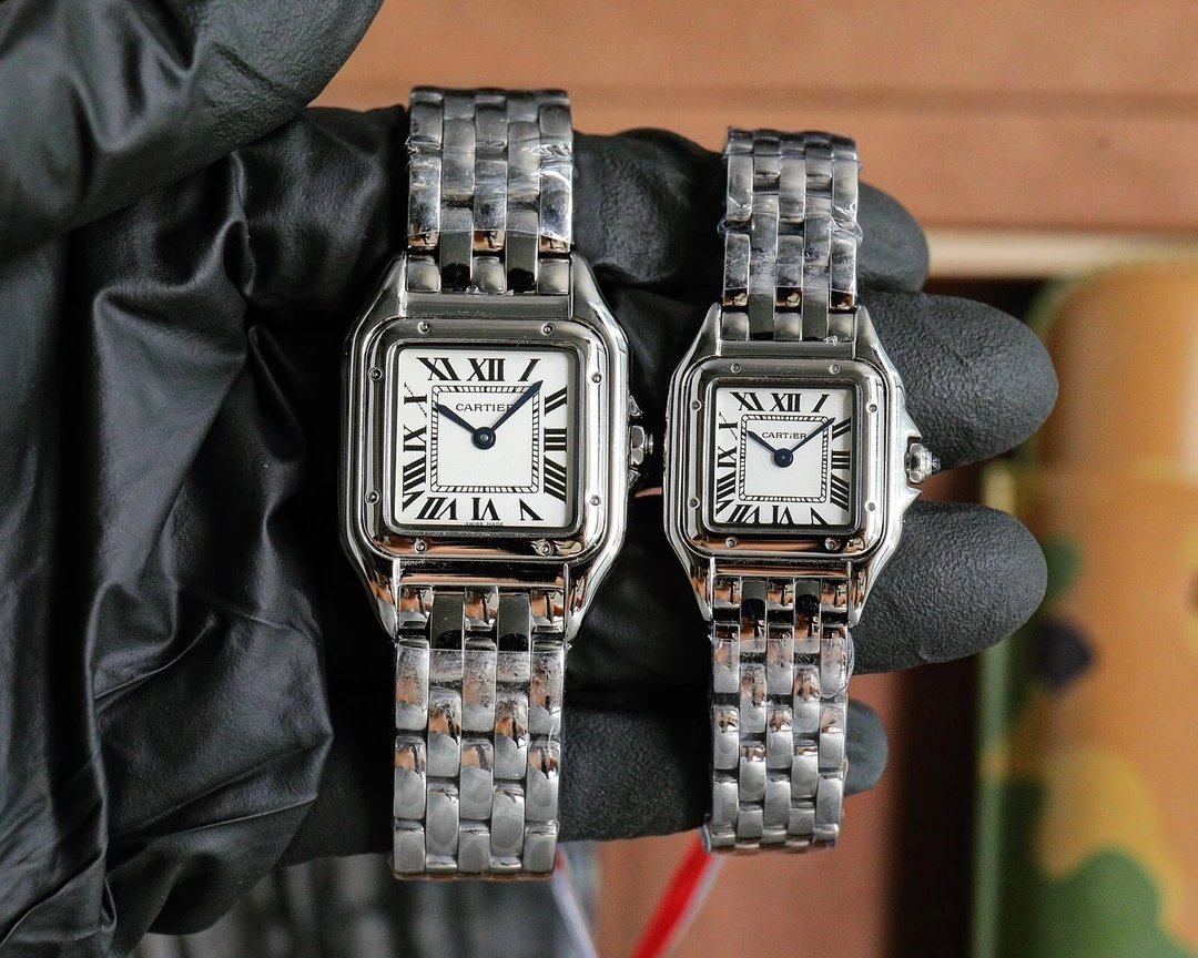 Cartier Watches Roman numeral dial wristwatch — 05