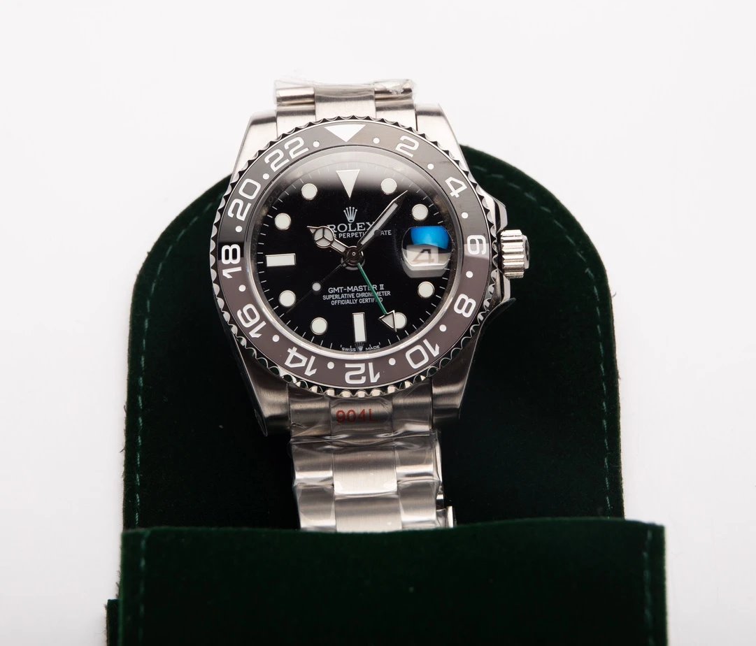 Rolex Multiple watch models — 36