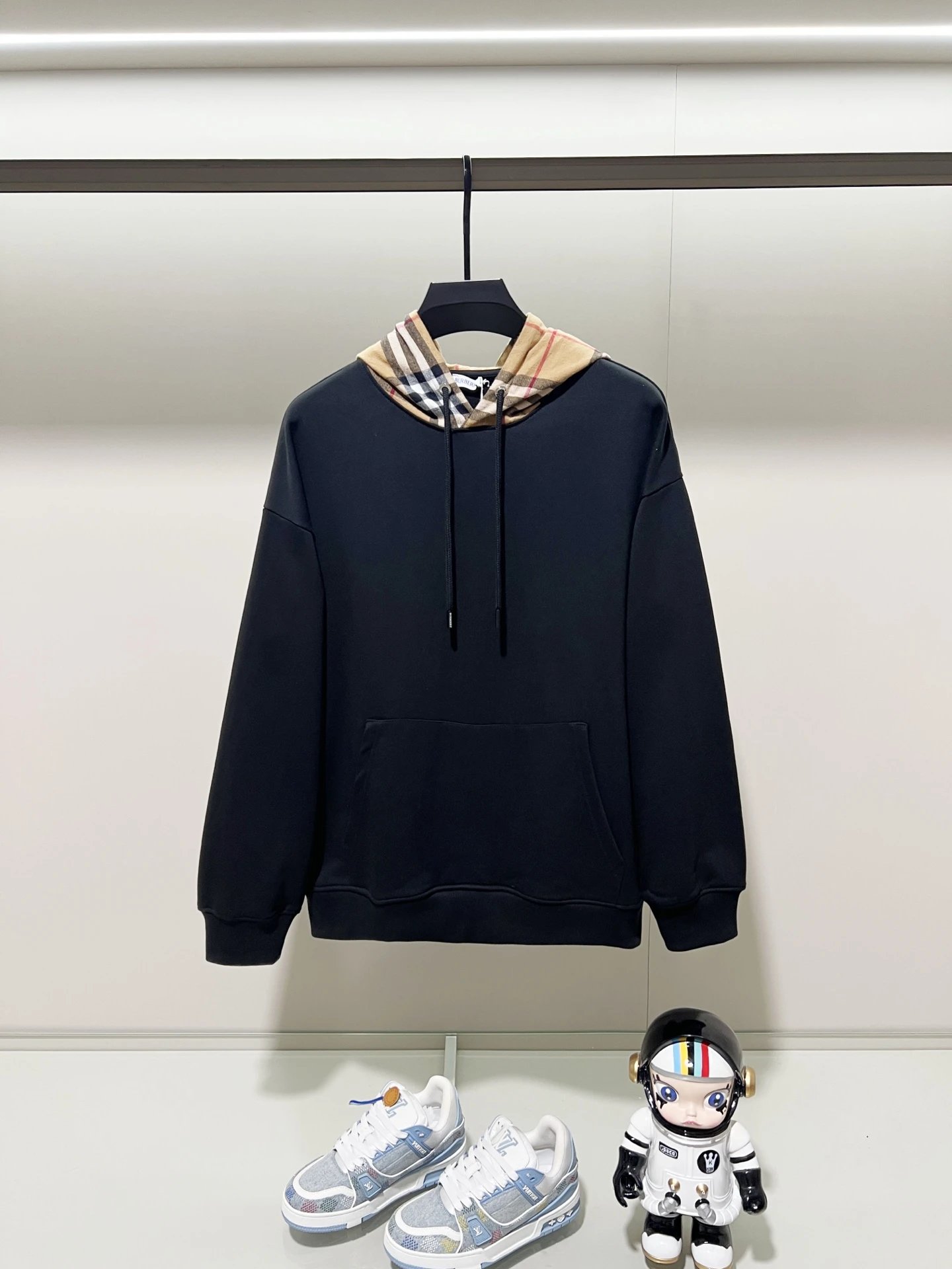 Burberry Hoodies & Sweatshirts Zip-Up Hoodie with Check-Lined Hood and Equestrian Knight Embroidery — 09
