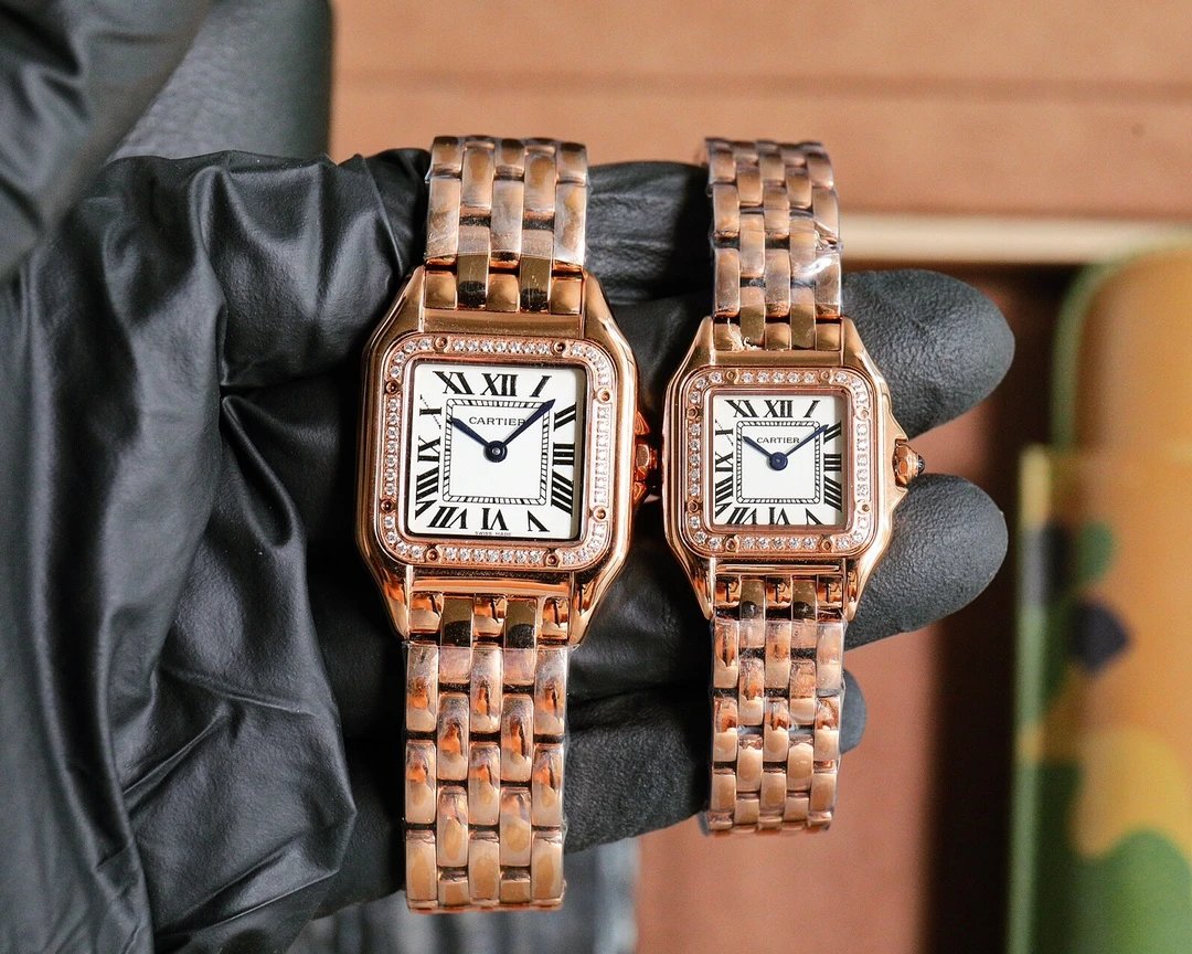 Cartier Watches Roman numeral dial wristwatch — 02