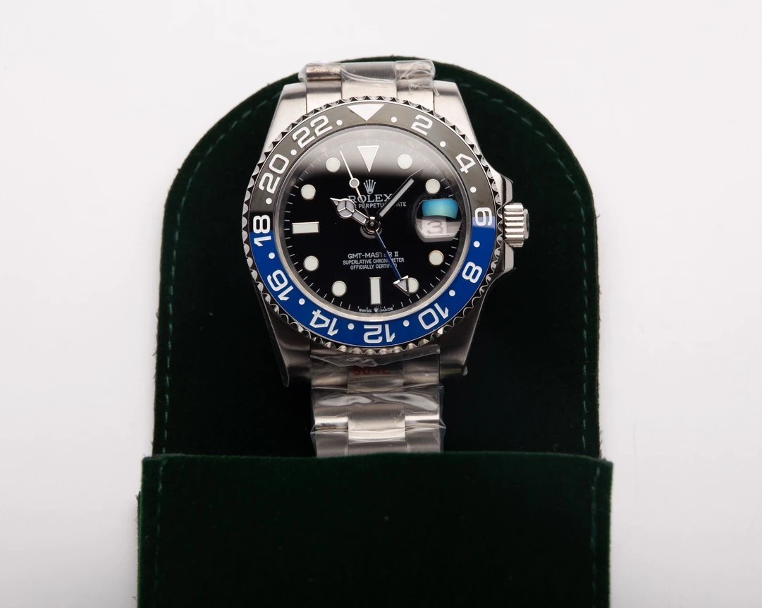 Rolex Multiple watch models — 37