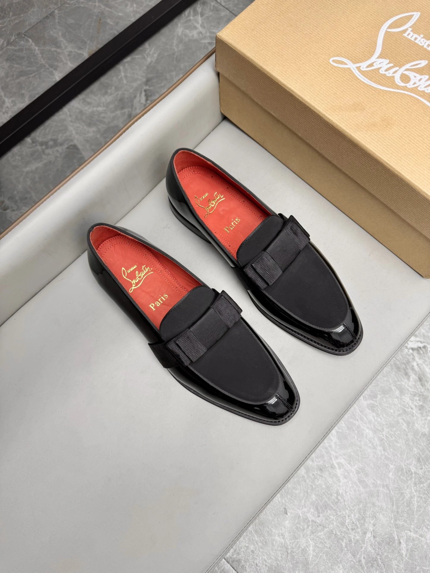 Christian Louboutin Leather Shoes C11 Square-Toe Dress — 25
