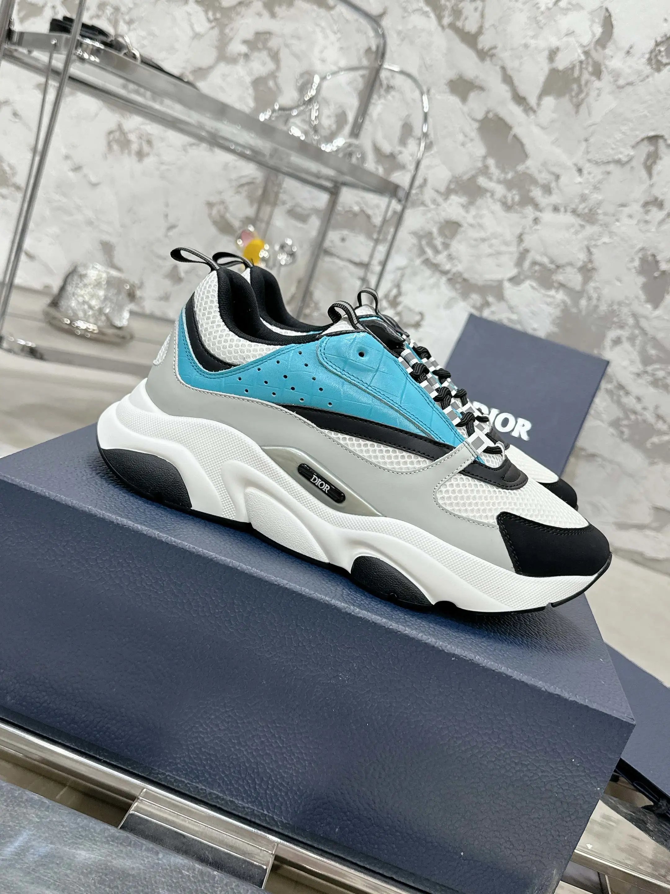 Product view 17