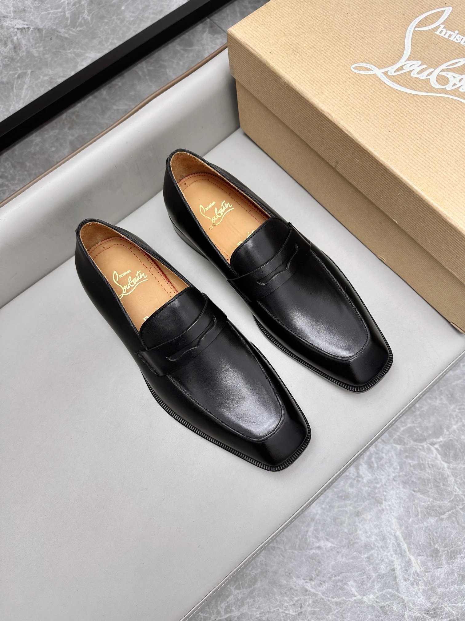 Christian Louboutin Leather Shoes C11 Square-Toe Dress — 19